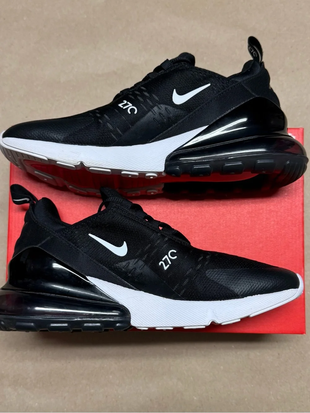 Nike Air Max 270 GS Black White size 6.5y running shoes!